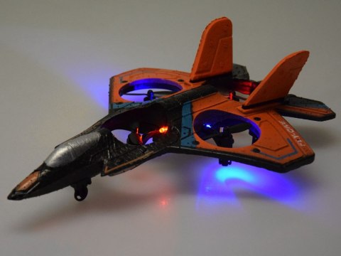 Zdalnie sterowany dron Quadcopter - pojazd latający + kolorowe diody RC0701 Zdalnie sterowany dron Quadcopter - pojazd latający + kolorowe diody RC0701