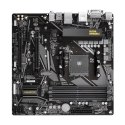 Gigabyte | B550M DS3H 1.0 | Rodzina procesorów AMD | Gniazdo procesora AM4 | DDR4 DIMM | Gniazda pamięci 4 | Liczba złączy SATA