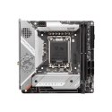 MSI | MPG Z790I EDGE WIFI | Rodzina procesorów Intel | Gniazdo procesora LGA1700 | DDR5 | Obsługiwane interfejsy dysków twardych