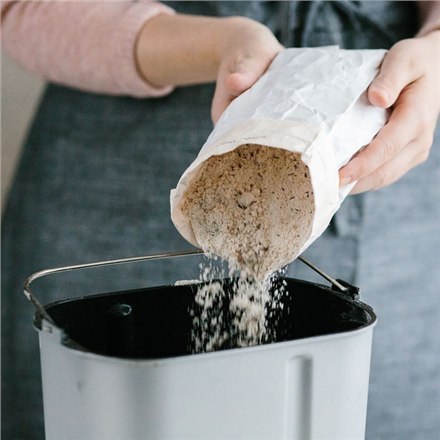 Panasonic | Wypiekacz do chleba | SD-R2530 | Moc 550 W | Liczba programów 30 | Wyświetlacz Tak | Czarny