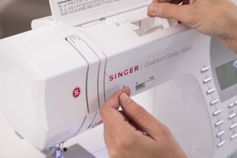 Singer | Quantum Stylist™ 9960 | Maszyna do szycia | Liczba ściegów 600 | Liczba dziurek na guziki 13 | Biały