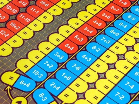 Jawa Edukacyjna gra planszowa LICZMANIA - matematyka bez problemów GR0286 Jawa Edukacyjna gra planszowa LICZMANIA - matematyka bez problemów GR0286