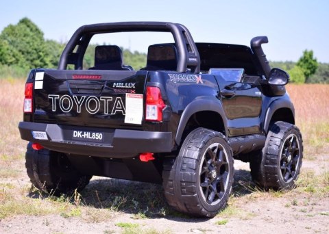 ORYGINALNA TOYOTA HILUX, 2X12V10AH W WALIZCE,MP4, LAKIER, FULL OPCJA 4X4 /DKHL850