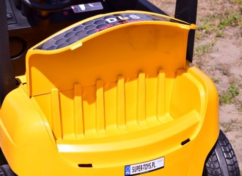 WÓZEK WIDŁOWY NA AKUMULATOR, PILOT, MIĘKKIE KOŁA, SKÓRA, FUNKCJ BUJANIA/DLS-08