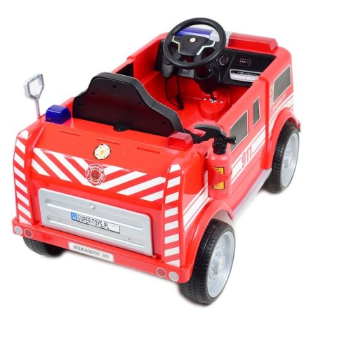 STRAŻ POŻARNA NA AKUMULATOR Z GAŚNICĄ I KOGUTAMI/P17