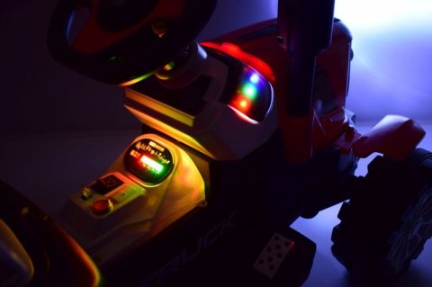 TRAKTOR NA AKUMULATOR ZIELONY Z PRZYCZEPĄ + MOŻDZIERZ, MIĘKKIE SIEDZENIE,PILOT/HSD6606