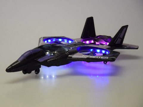 Zdalnie sterowany dron combat -pojazd latający+kolorowe diody RC0704 NI Zdalnie sterowany dron combat -pojazd latający+kolorowe diody RC0704 NI