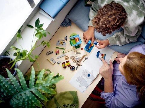 LEGO Jurassic World Ucieczka Welociraptora 76957