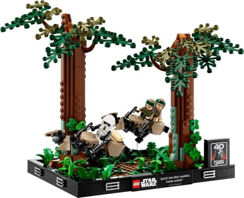 LEGO Star Wars Diorama Pościg na Ścigaczu Przez Endor 75353
