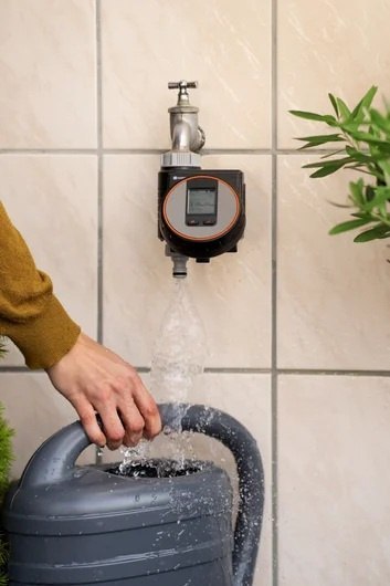 2 kanalų vandens skirstytuvas su sklendėmis GARDENA 08193-24 | Gardena