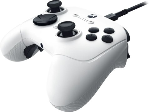 Razer | Gaming Controller for Xbox Series X/S and PC | Wolverine V3 Tournament Edition