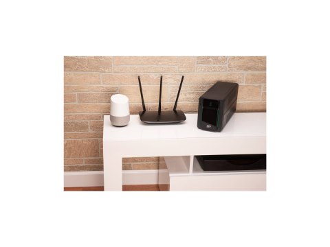 Schneider Electric APC Easy UPS | BVX900LI | 900 VA | 480 W