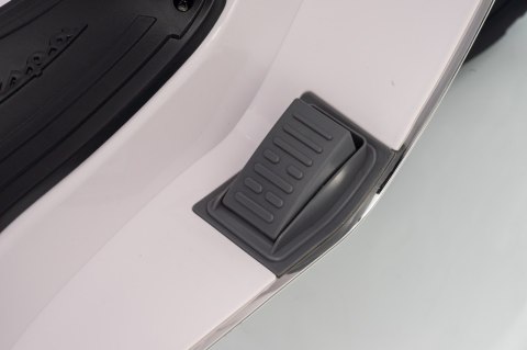 Pojazd Skuter Vespa ROMA Biały