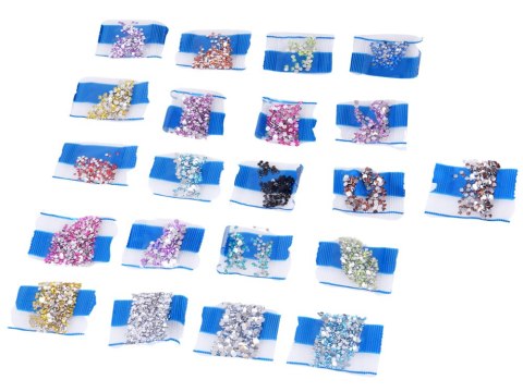 Kreatywny kalendarz adwentowy wyklejanka haft diamentowy breloczki ZA6021