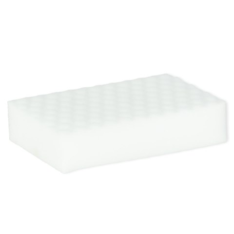 Magiczna gąbka z melaminy usuwa trudne plamy